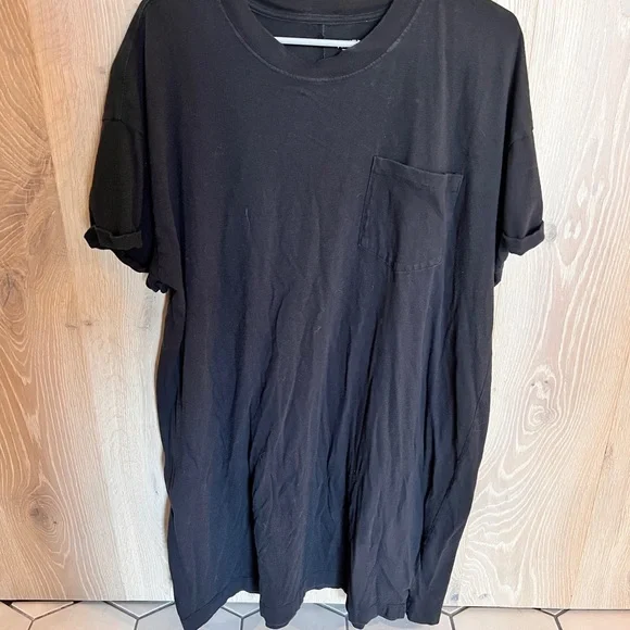 Classic Black T-Shirt Dress with Pocket - Picture 1 of 4